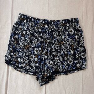 Splendid floral shorts
